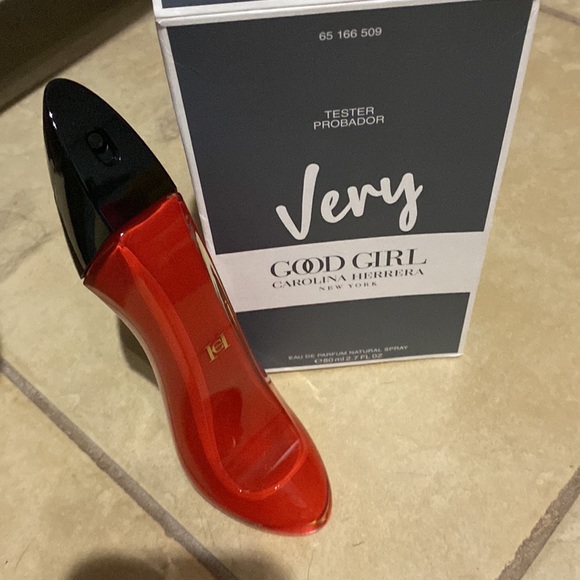 Very GOOD Girl Parfum - Picture 7 of 7